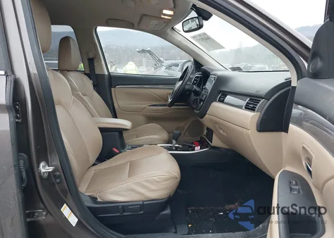 2019 Mitsubishi Outlander Sel z USA, uszkodzony, nr VIN JA4AZ3A39KZ006473